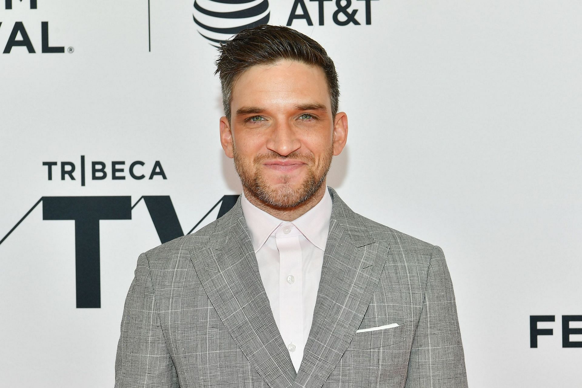 Evan Jonigkeit attends the screening of "Sweetbitter" during the 2018 Tribeca Film Festival. (Image via Getty)